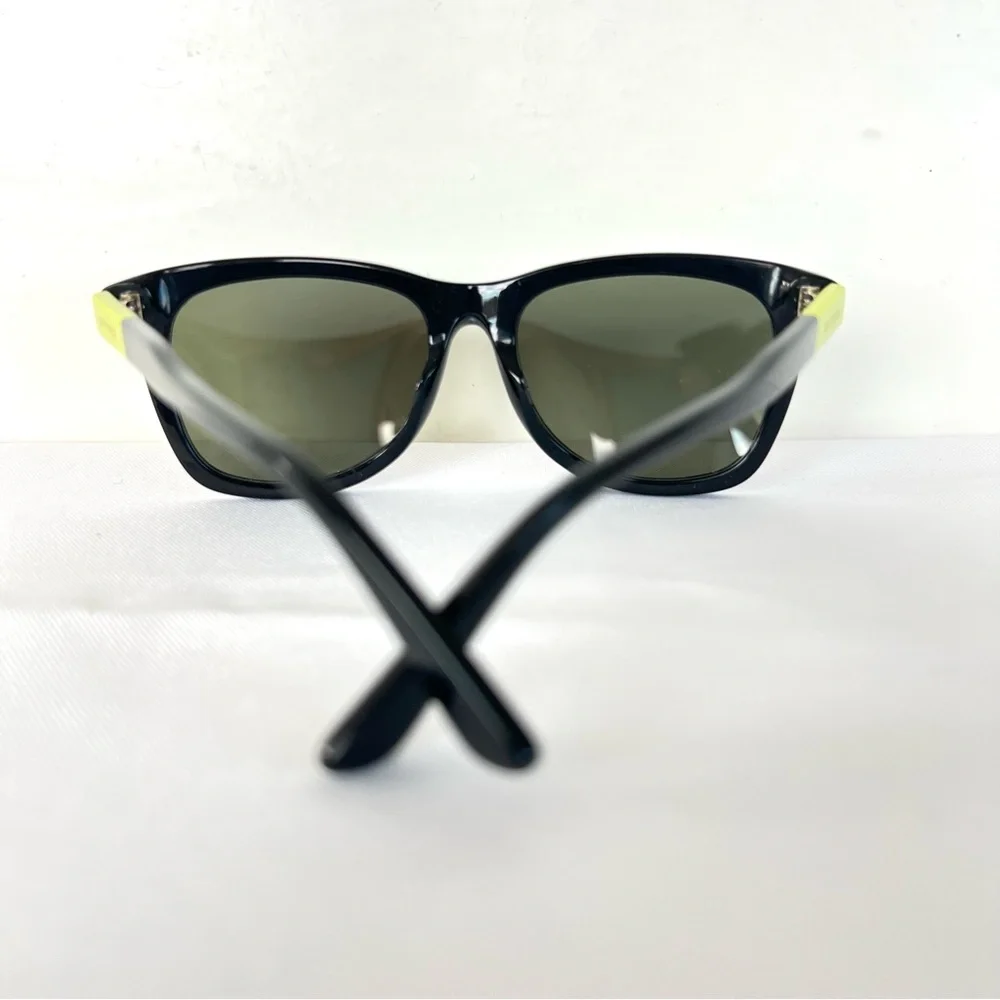 ETRO ET632S 010 Black Cat Eye Style Lenses Black Neon Green Frame Sunglasses